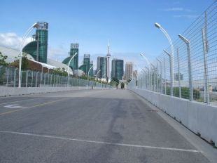 Toronto: Pre-race track walk